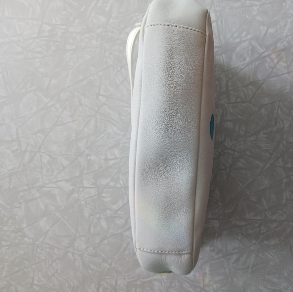 COACH 3677 - Y2K White Leather Mini Dot Baguette Handbag w/ Strap - Ltd. Edition - Picture 5 of 16